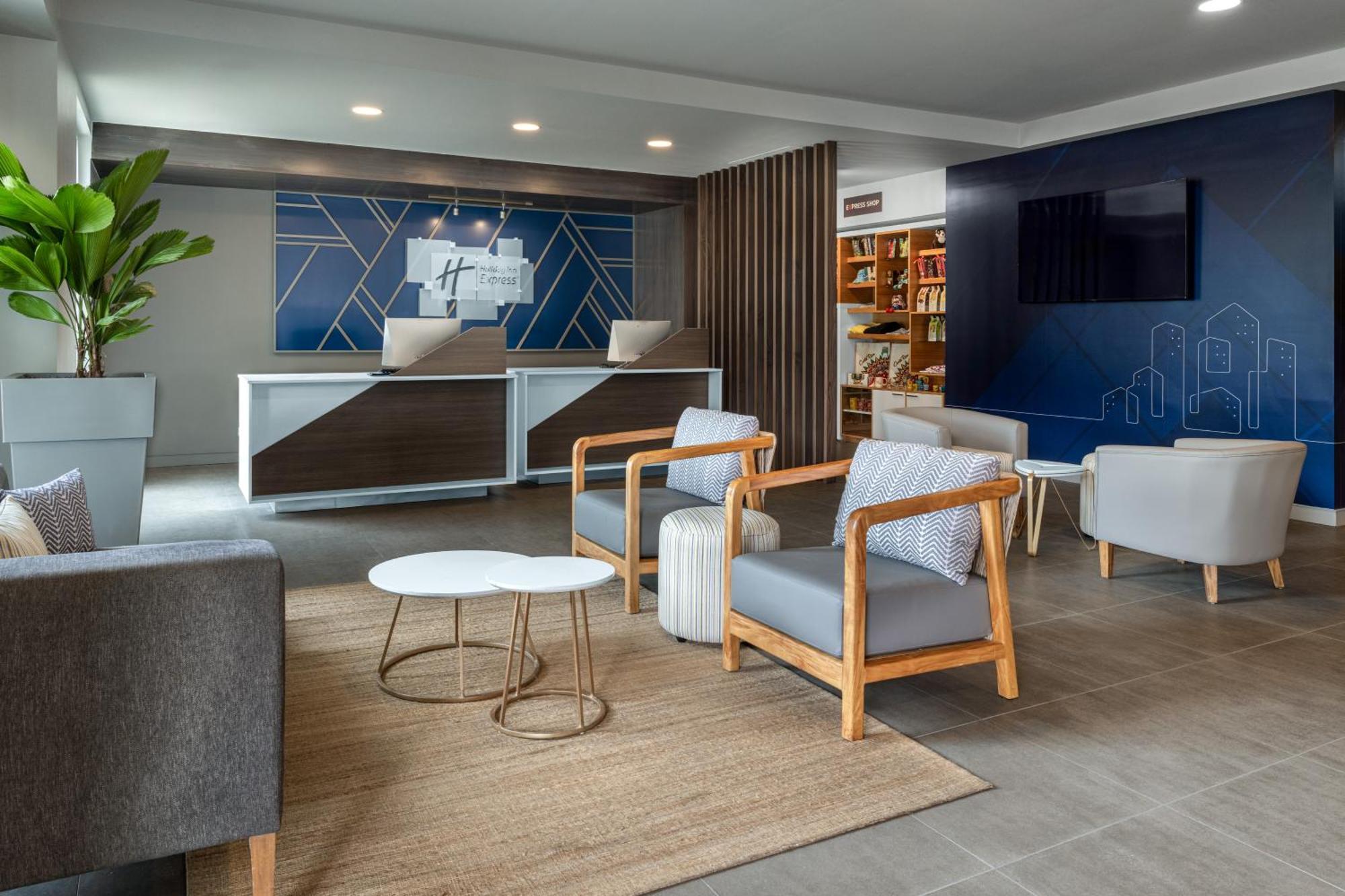 Hotel Express Forum Costa Rica By Ihg
