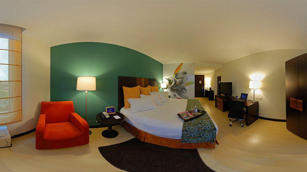 Express Forum Costa Rica By Ihg Hotel San Jose (San Jose)